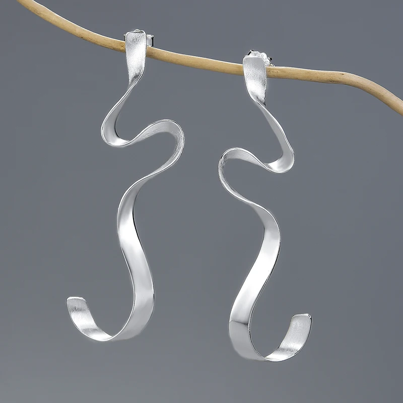 

Modern 925 Sterling Silver Simple Design Jewelry 2 colors Spiral Curved Long Drop Earrings for Women