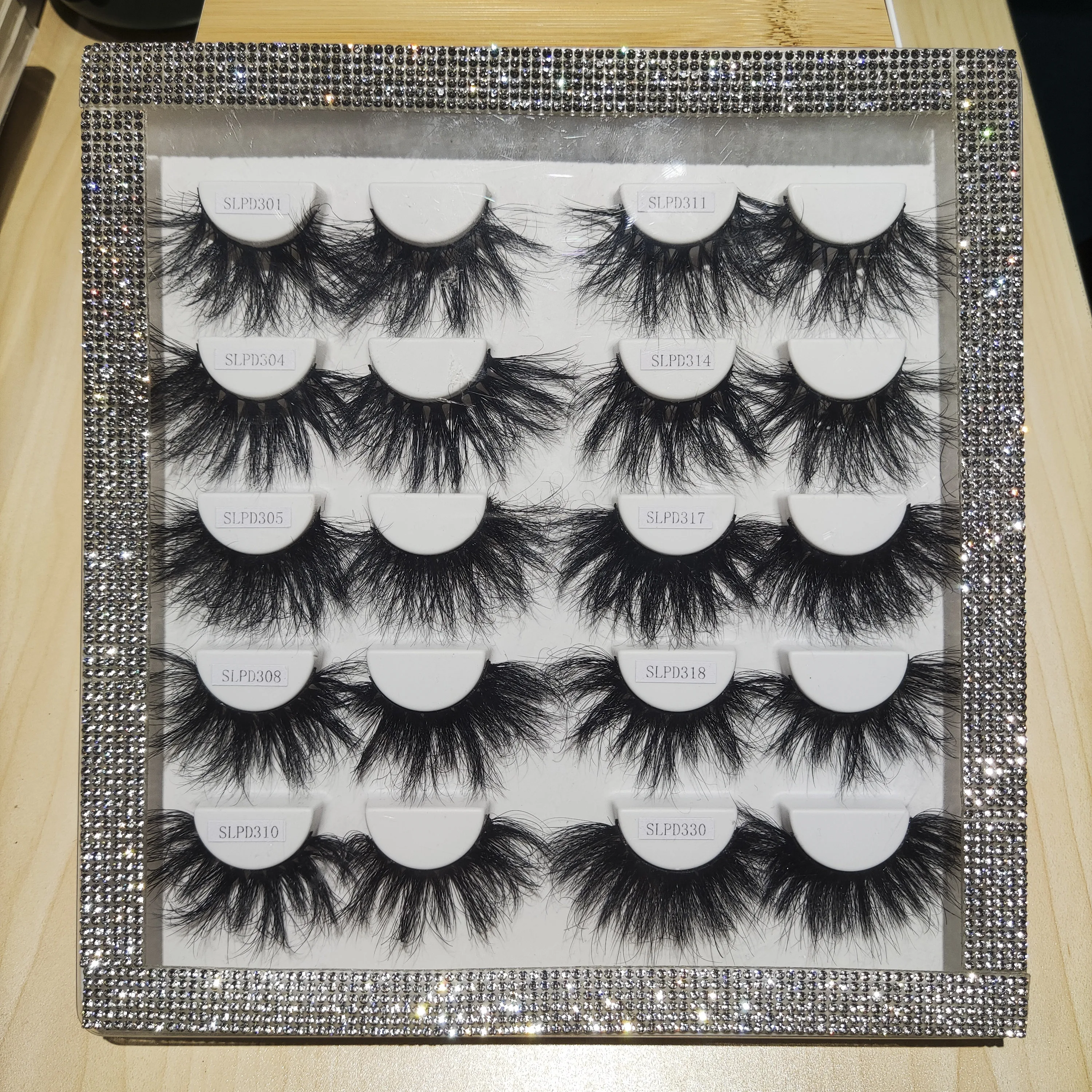 

Dropshipping worldbeauty wholesale strip lashes 25MM mink lashes 30% discount 10 pairs Diamond eyelash book, Black color