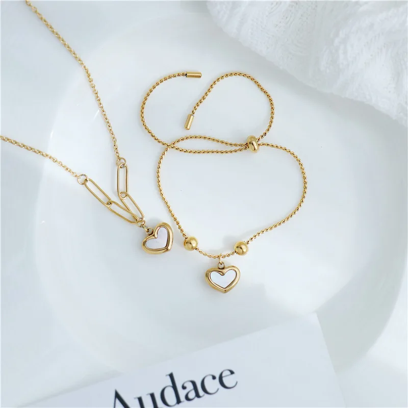 

Fashion 18K Gold Plated Jewelry Set Titanium Steel White Shell Heart Pendant Clavicle Necklace Bracelet Earring For Women YF2798