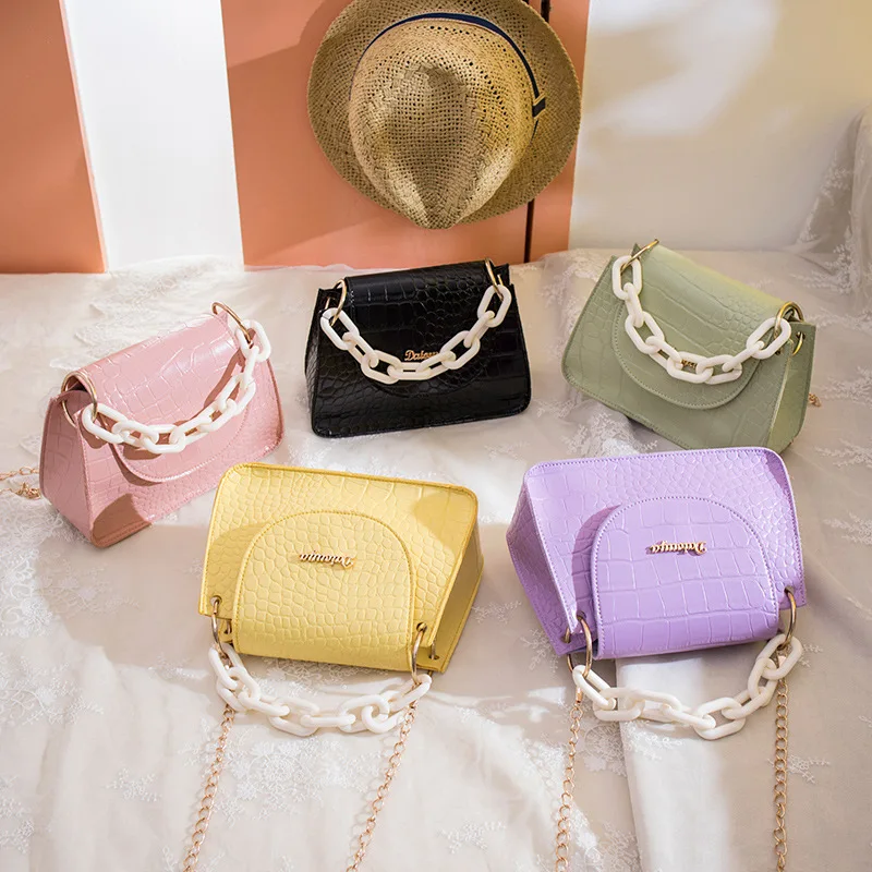 

2021 Fashion Chains Purse Large Capacity PU Ladies Evening Bags Purses And Handbags, 5 colors