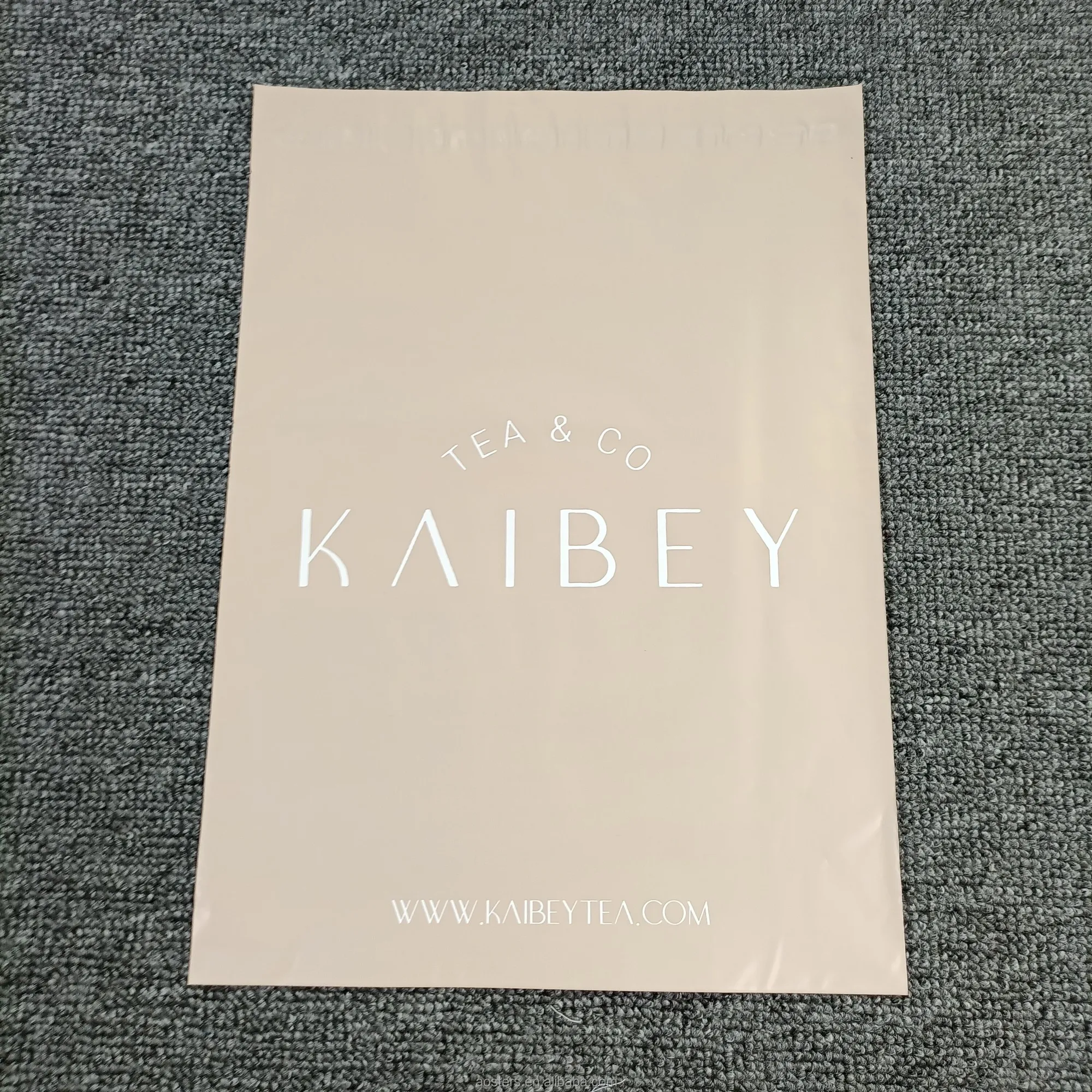 

Wholesales custom logo printed Biodegradable mailing bag self adhesive delivery bag