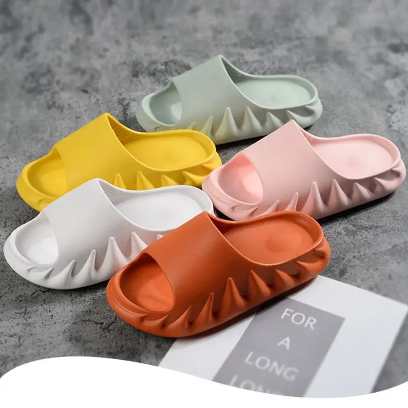 

wholesale 2021 summer Home shoes EVA soft thick soled slippers open toe flip beach shoes breathable Increased slippers