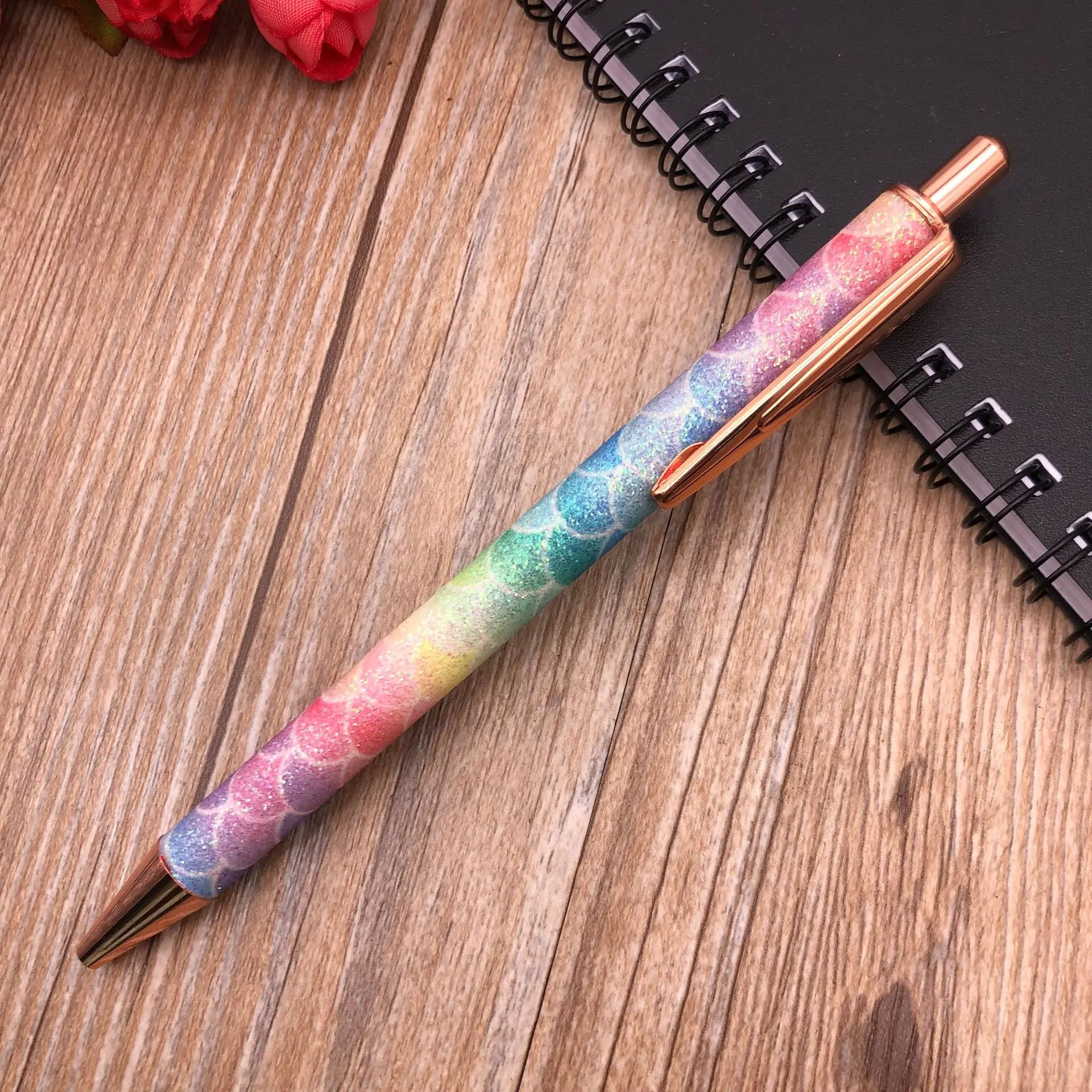 Hot sales and Popular for School and office Pen Use Metal Shiny Ball Pen Ballpoint Pen with Glitter_2053048058.jpg