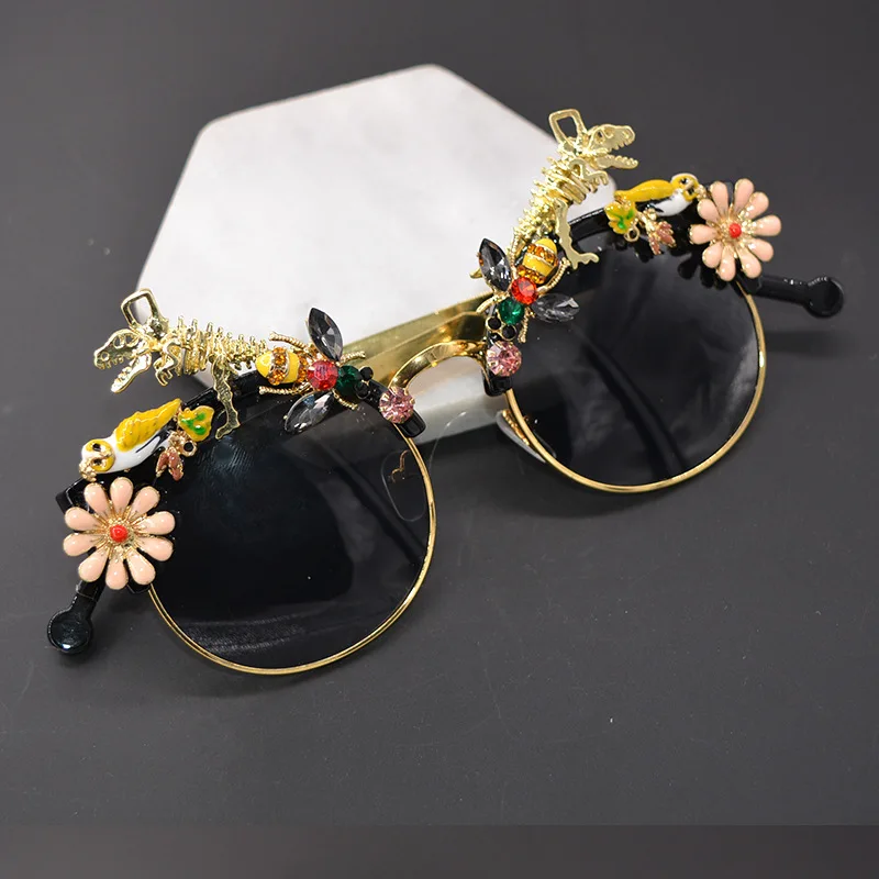 

Euramerican tide style baroque metal flower big sunglasses earring exaggeration Women flower sunglasses glasses