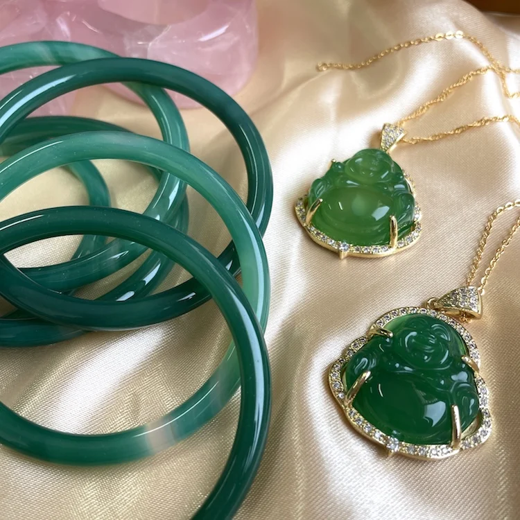

2021 Hot Sale Fashion Natural stone Jade Bracelet Wholesale Light Green crystal bracelet Bangles For Women Gift