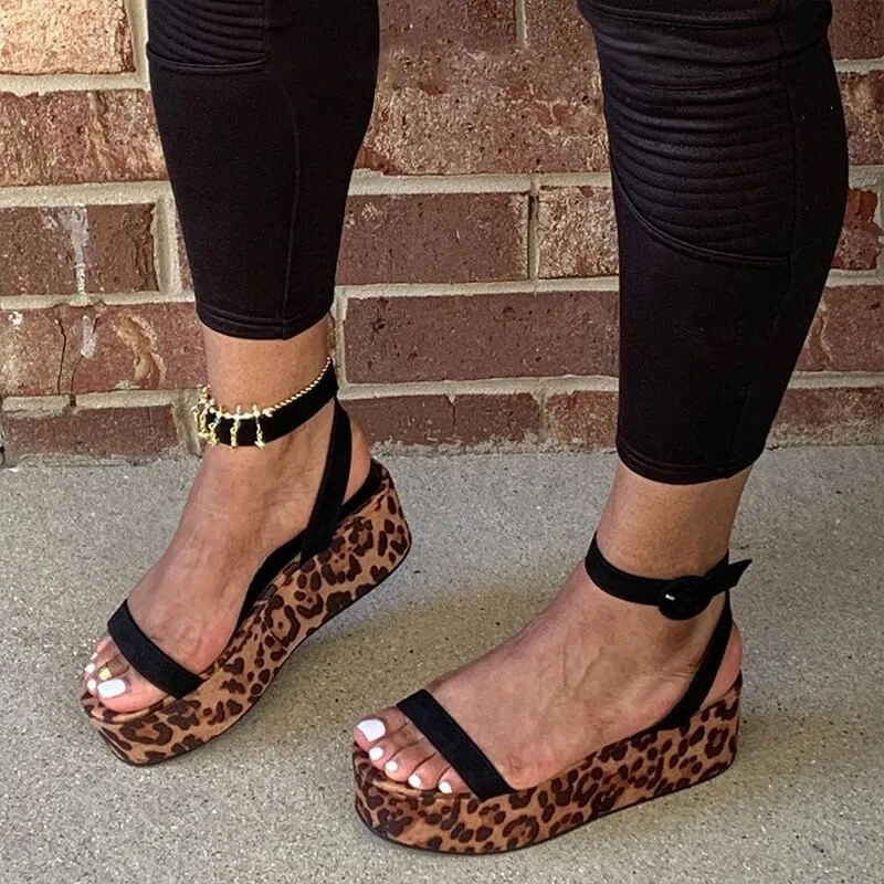 

Flat fish mouth large size solid color women's snake print platform sandals