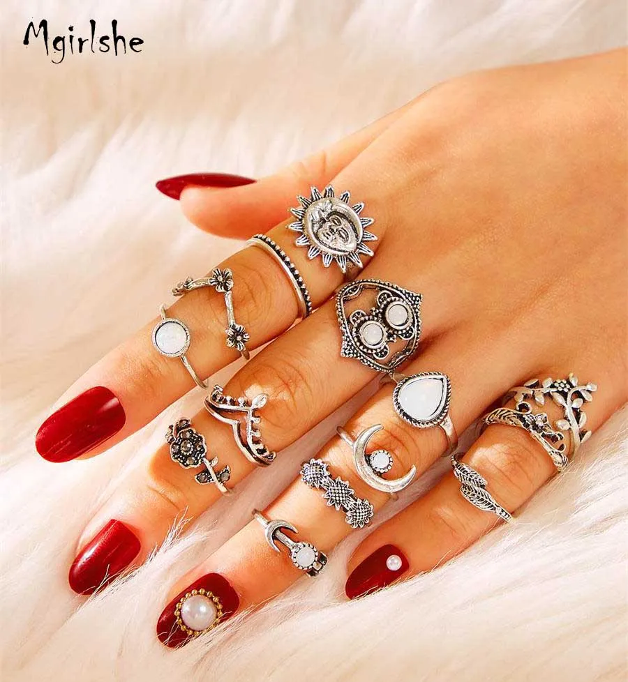 

Mgirlshe Boho Knuckle Rhinestone Moon Stacking Ring Gypsy Stackable Retro Rings Joint Midi Finger Rings Set Vintage Silver