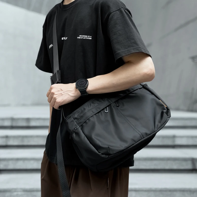MOYYI Lightweight Messenger Bags for Men Shoulder Bag Travel Sport Crossbody Bags