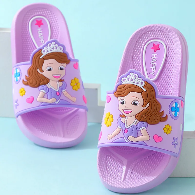 

2021 New Kids Slippers for Boys Girls New Summer Kids Beach Shoes Baby Toddler Soft Indoor Slippers Children Cartoon Sandals