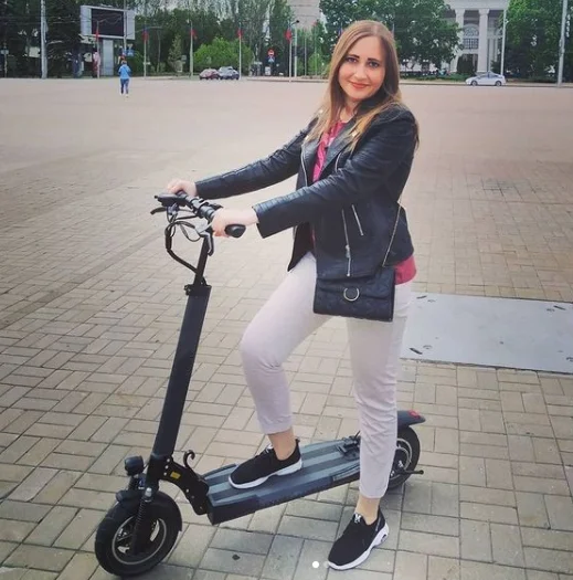 

Free drop shipping eu warehouse adult electric scooter in europe kugoo M4 pro escooter