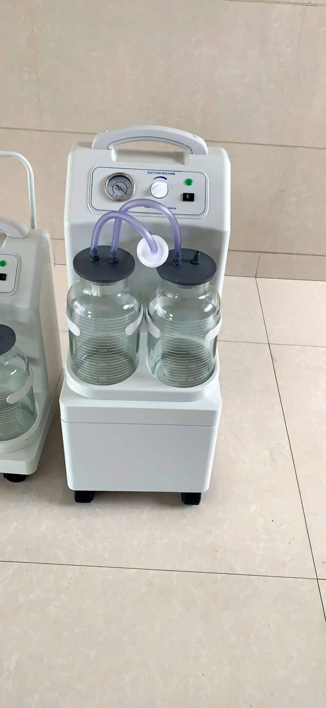 电动吸引器适用于带踏板开关的医院手术室