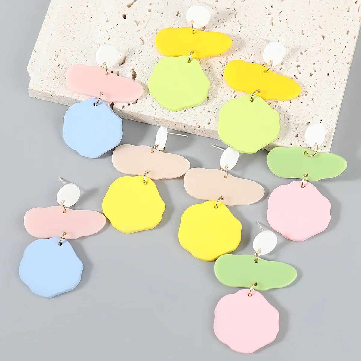 

Cute Lovely Macaron Candy Color Round Cloud Statement Earrings Acrylic Geometric Irregular Shape Drop Earrings For Girls