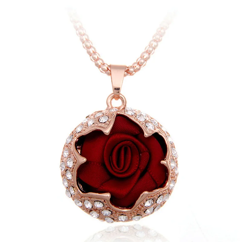 

New Korean Fashion Ins Red Inlaid Color Zircon Love Rose Flower Necklace Sweater Chain