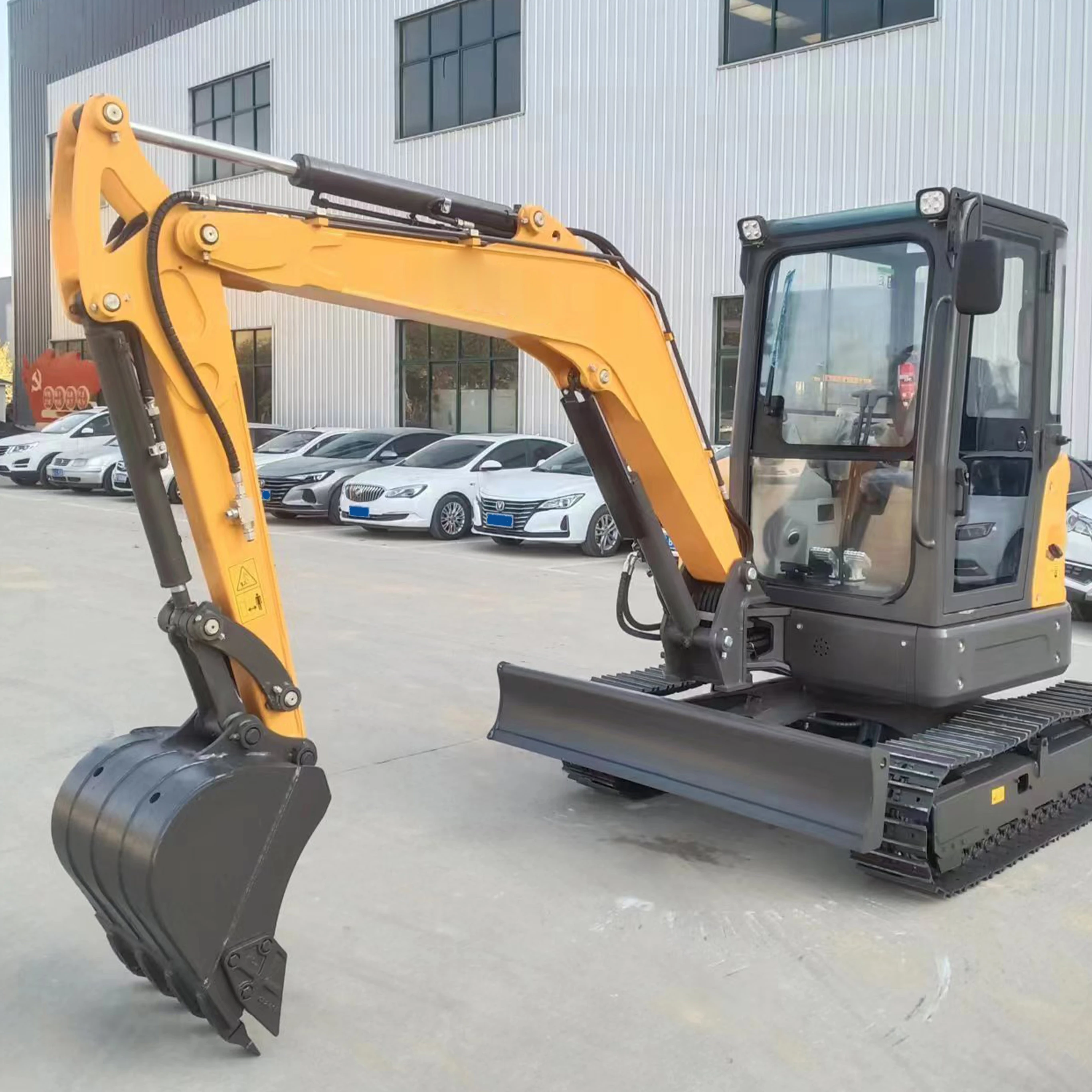 

EPA EURO 5 CE Small Micro Mini Excavator 3.5 ton Chinese Mini Digger Pelle Escavatore Escavadeira With Cabin