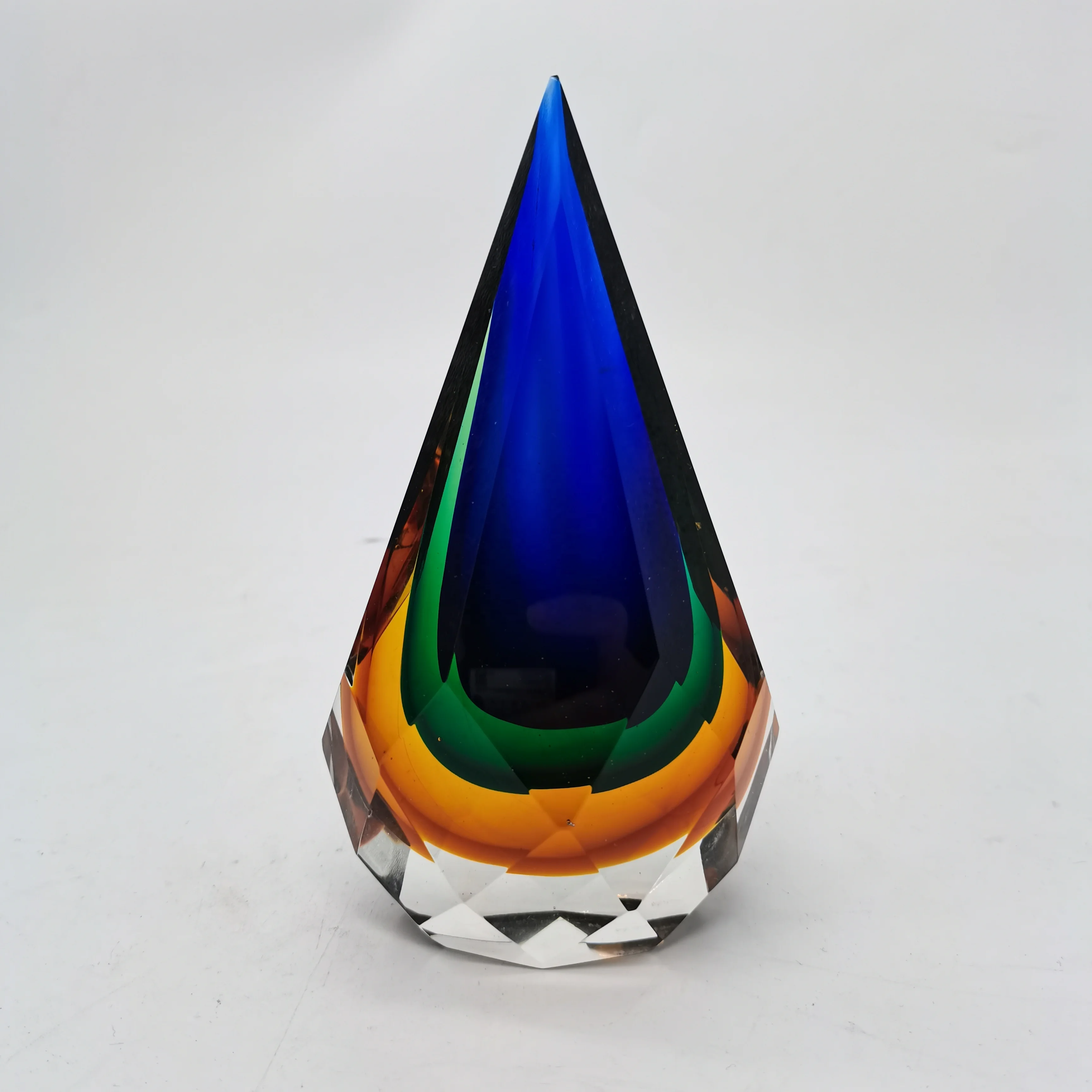 Unique Decorative Art Bubble Blown Glass Fish Sculpture Handicrafts Crafted Product