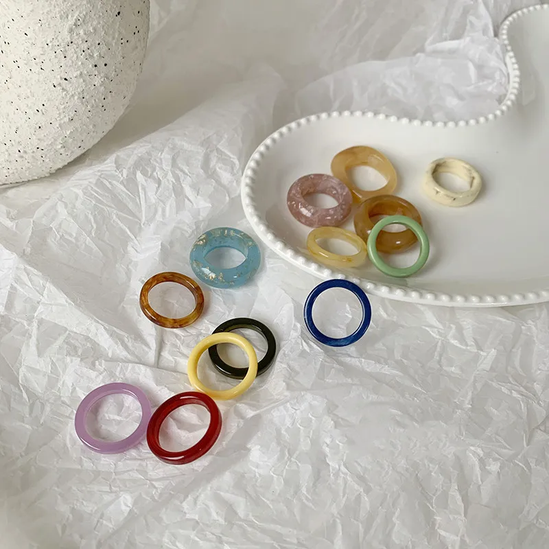 

Ding yi Retro Hong Kong style simple resin small ring ins with the same color student fine couple jewelry, Colorful