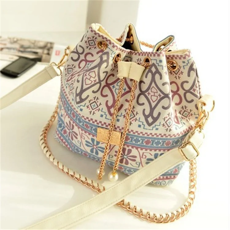 

2021 shiny pearl pendant chain shoulder bag ethnic style bucket bag drawstring elastic, 2 colors