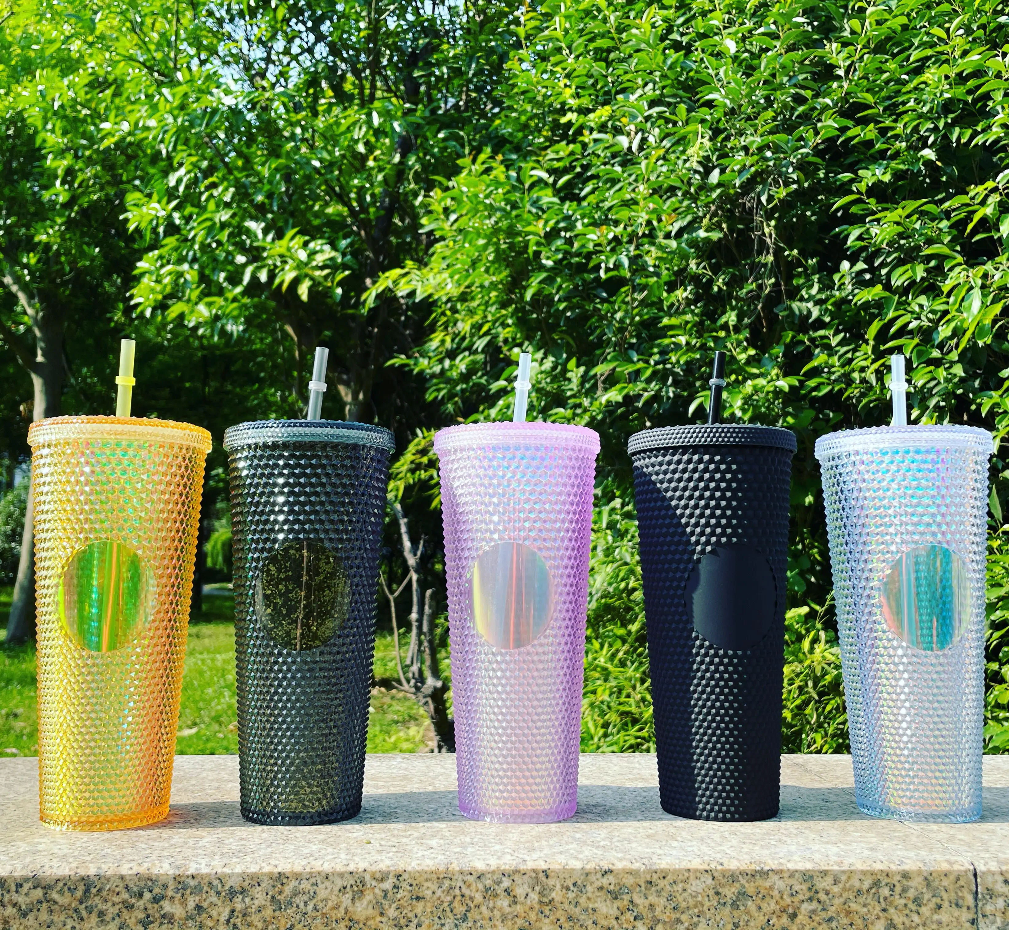 

2021 Amazon Hot Sell Wholesale 24oz 700ml Double Wall Matte Black Plastic Tumbler Studded Tumbler Cup With Lid Straw, Pastel/ translucent