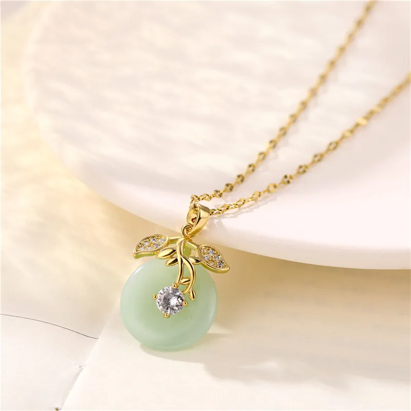 

Lucky Jewelry Round Natural Light Green Jade Necklace Stainless Steel Natural Stone Gemstone Leaf Flower Necklace Jewelry