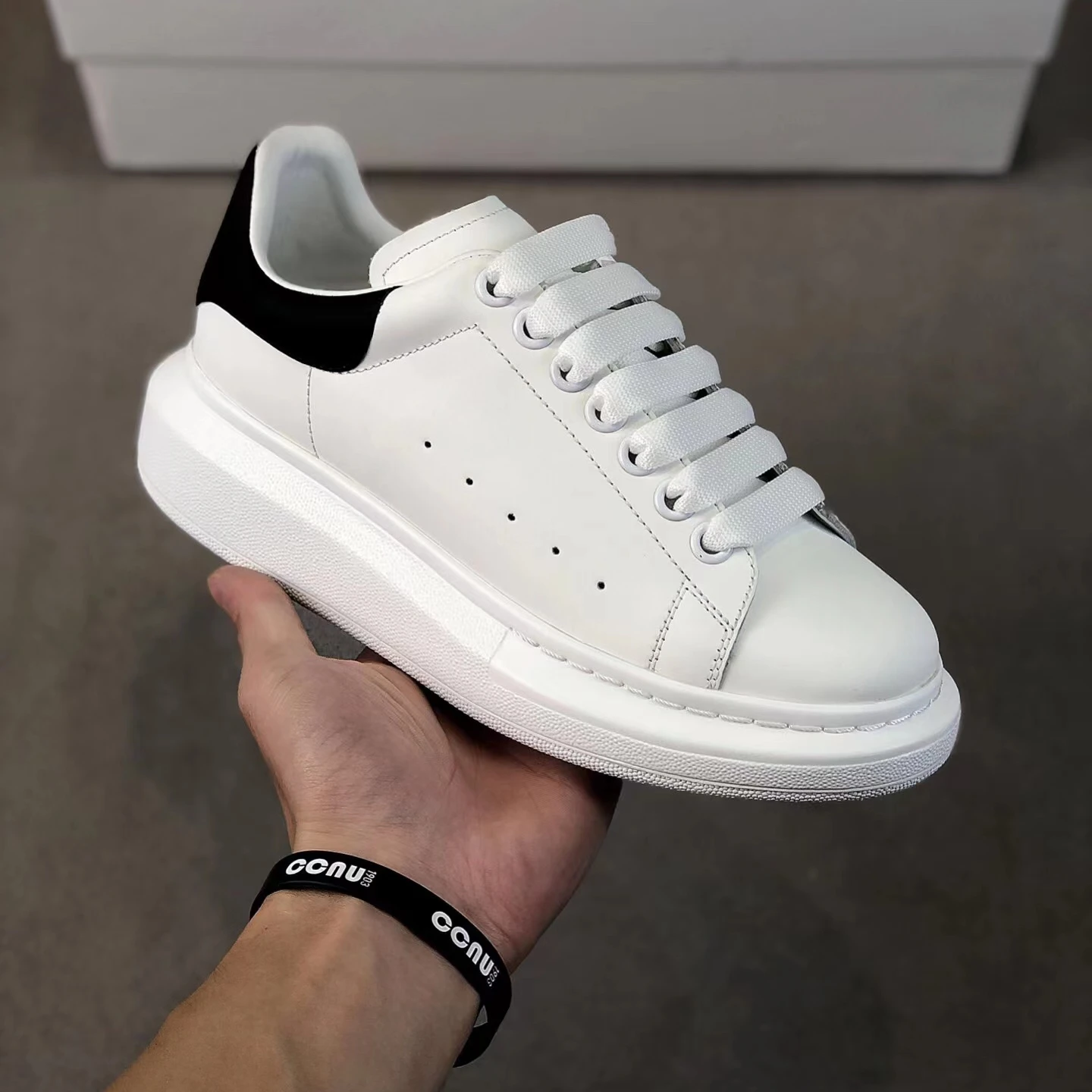 

2022 fashion luxury men women famous sneaker custom logo custom designer sneakers custom sneakers shoes