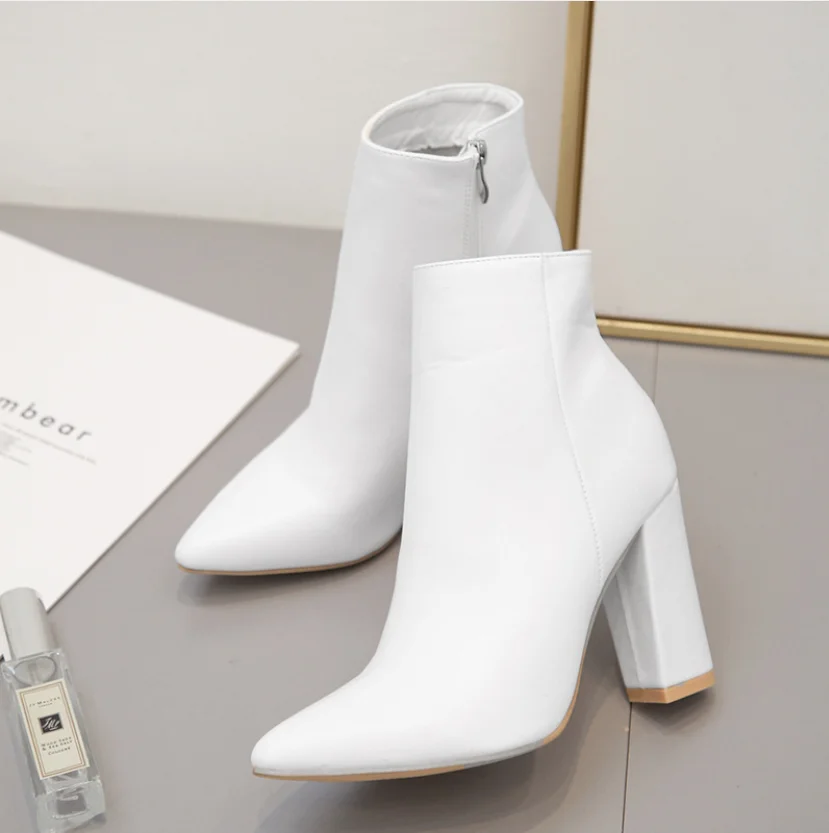 

2021 New Fashion Winter Mid-tube Thick Square Heel Pointed White Leather Women Heels Boots