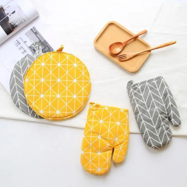 

FY1 Piece Cute fashion Yellow Gray Cotton Fashion Nordic Kitchen Cooking microwave gloves baking BBQ potholders Oven mitts, Customized