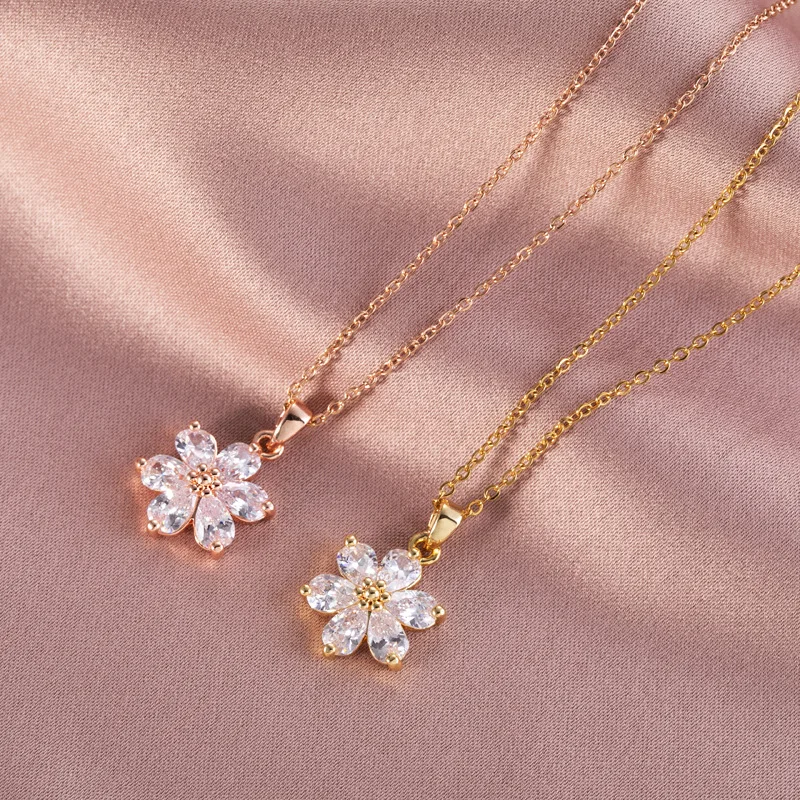 

Trendy 18k Gold Plating Rhinestone Crystal Cherry Blossom Pendant Necklace Titanium Steel Cubic Zircon Flower Clavicle Necklace
