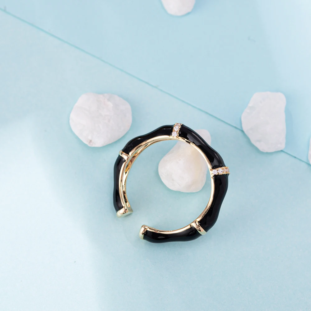 

YR10056 Brass Women Fashion Enamel Rings Rhinestone Black Enamel Ring 14K Gold Plated Enamel Ring