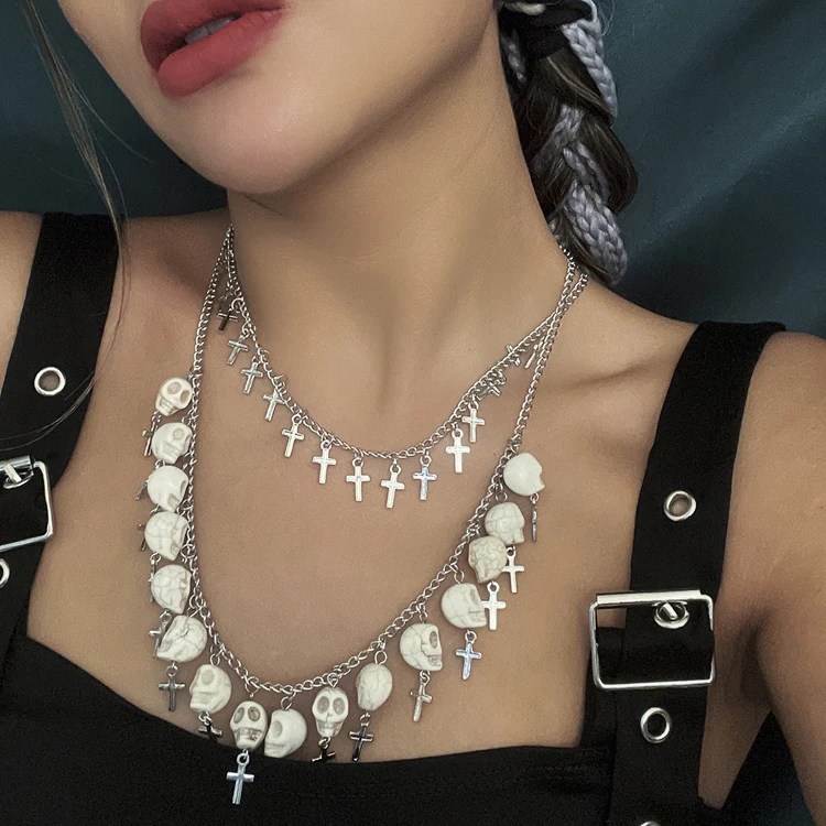 

European american halloween skull pendant clavicle chain gothic retro metal cross necklace female