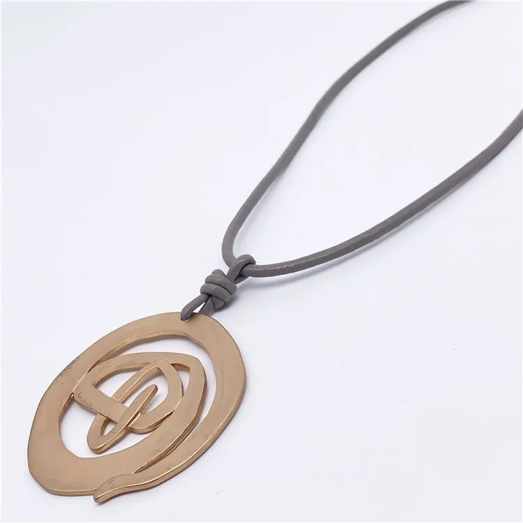

High quality fashion jewelry irregular custom leather chain alloy big round pendant necklace, As picture
