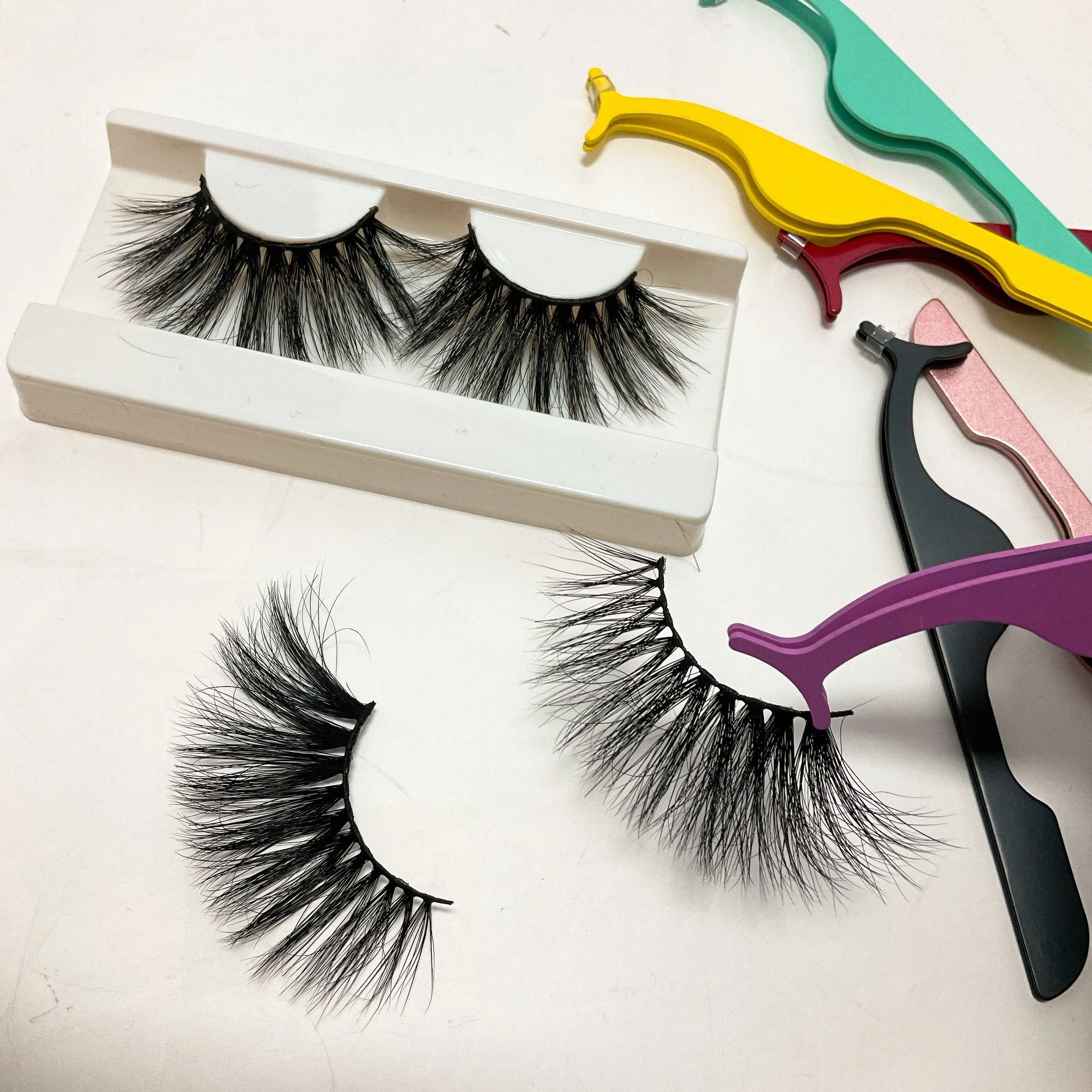 

Mink lashes 25mm 3d vendors lashes 3d wholesale vendor 25mm eyelashes with acrylic lash box, Black