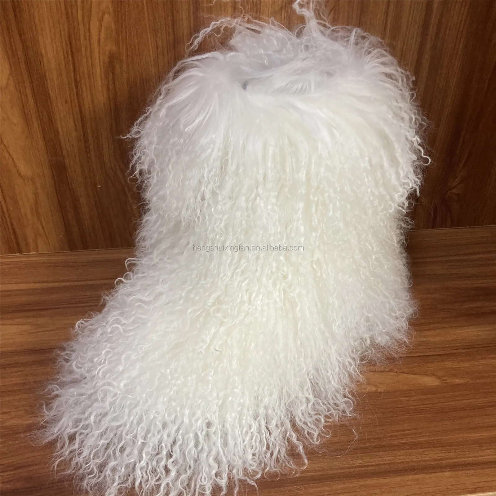 

2021 wholesale Fashion mongolian fur boots sheep fur boots, Customized
