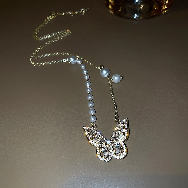 

trendy fashion pearl pendant crystal butterfly necklace women