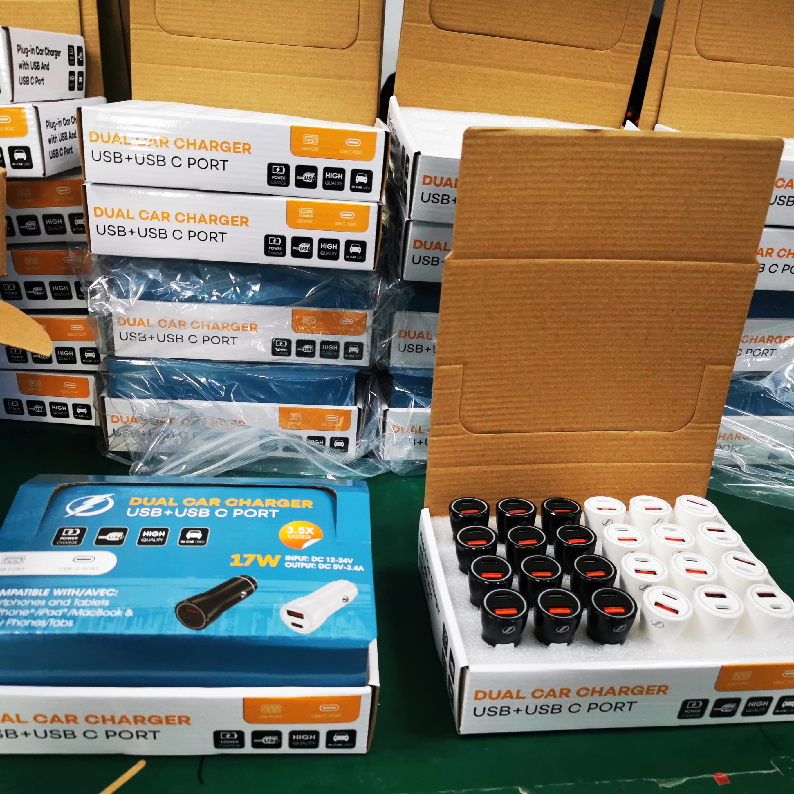 

New trend cell phone accessory display box dual type c car charger with packing for iPhone, Black /white