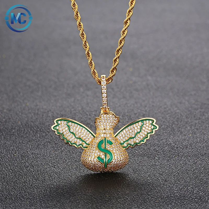 

2021 Hot selling zircon wings flying 18k gold pendant jewelry for men