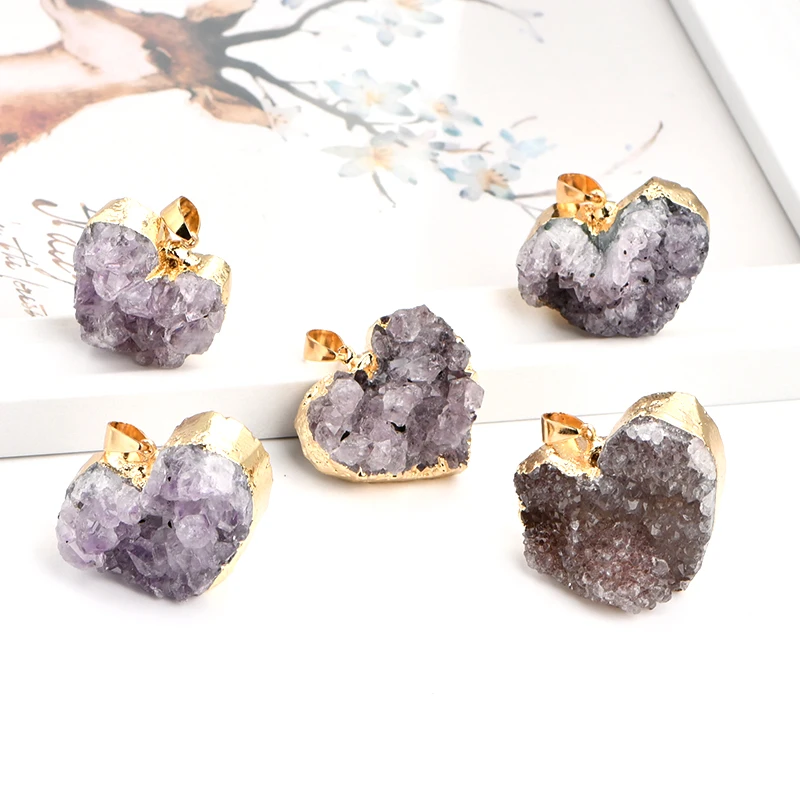 

Special Shaped Irregular Heart Pendant Natural Amethyst Cluster Shaped Irregular Heart Pendant