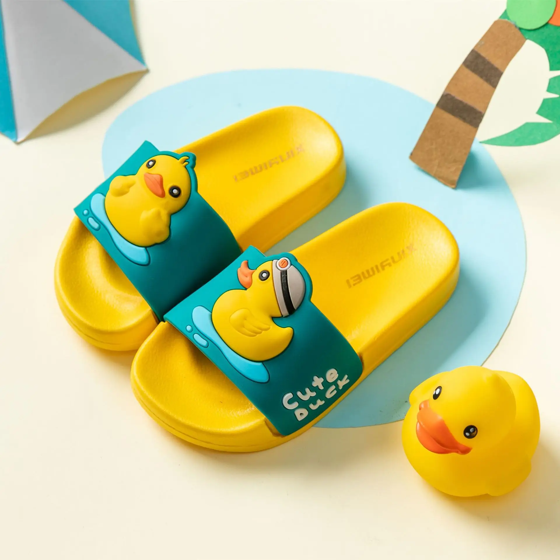 

Summer new style duckling cartoon cute children's slippers boys and girls home antiskid sandals casual beach shoes