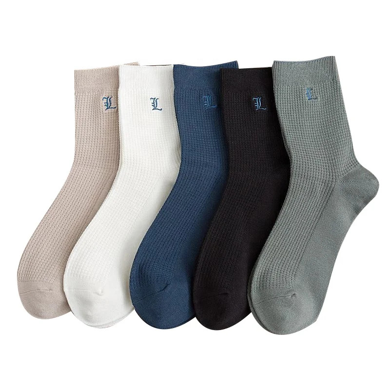 

New designs winter comfort socks embroidered letter socks bamboo socks for men, Pure color