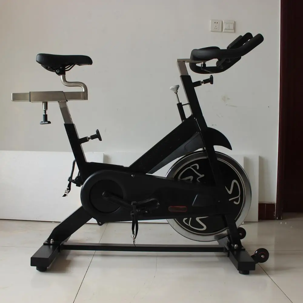

Professional Magnetic Silent Indoor For Gym Star Trac Spinning Bike, White
