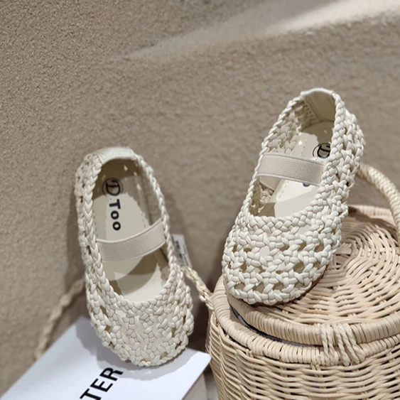 

Princess Korean version children soft soles fashion fairy children beach shoes