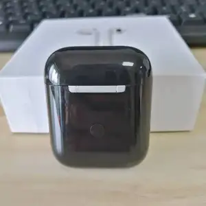 i800 TWS Wireless Earbuds H1 Chip Smart Sensor