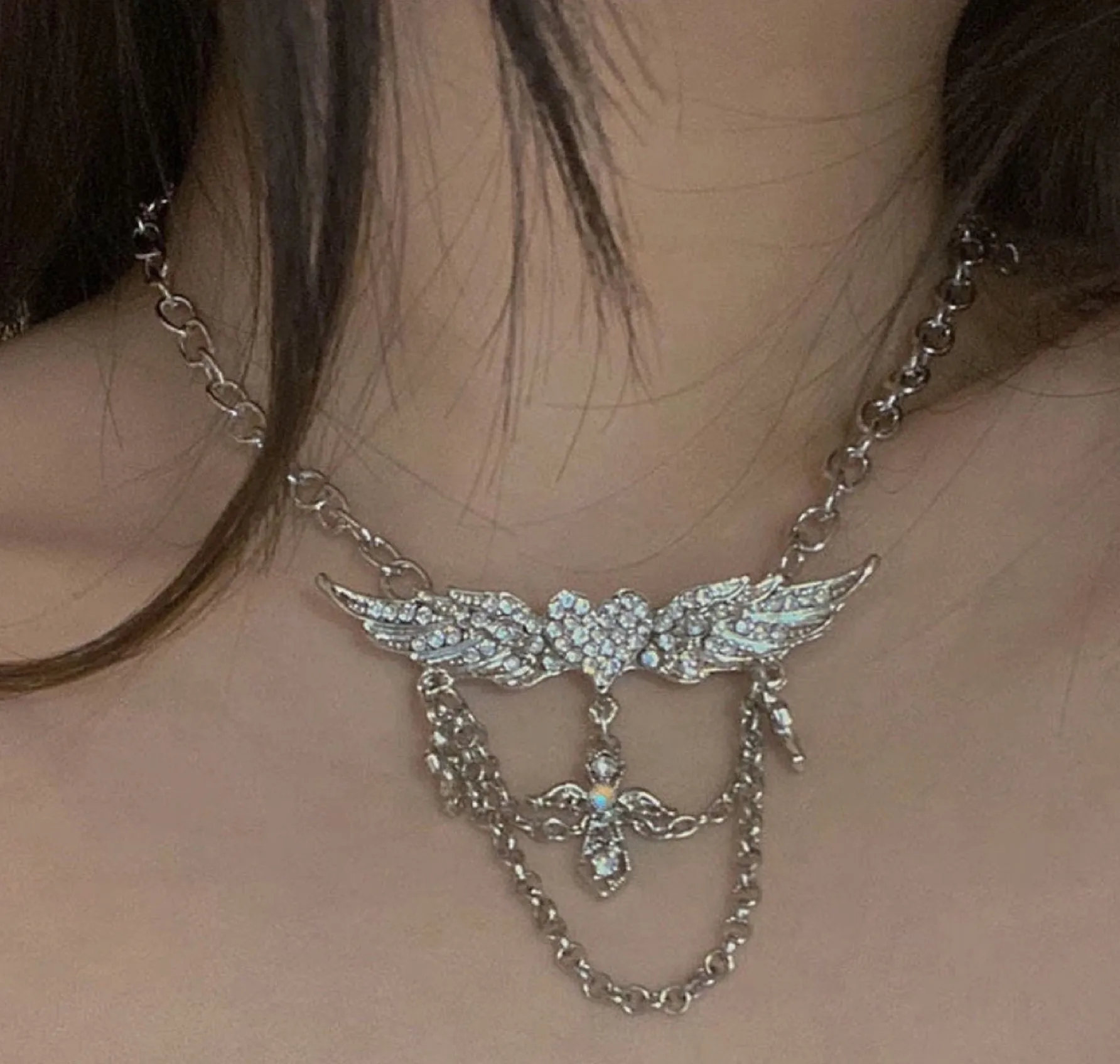 

Y2K Hot Girl Exquisite Diamond Love Angel Wings Cross Necklace Braise Brogent kolye aksesuar sequential prophet