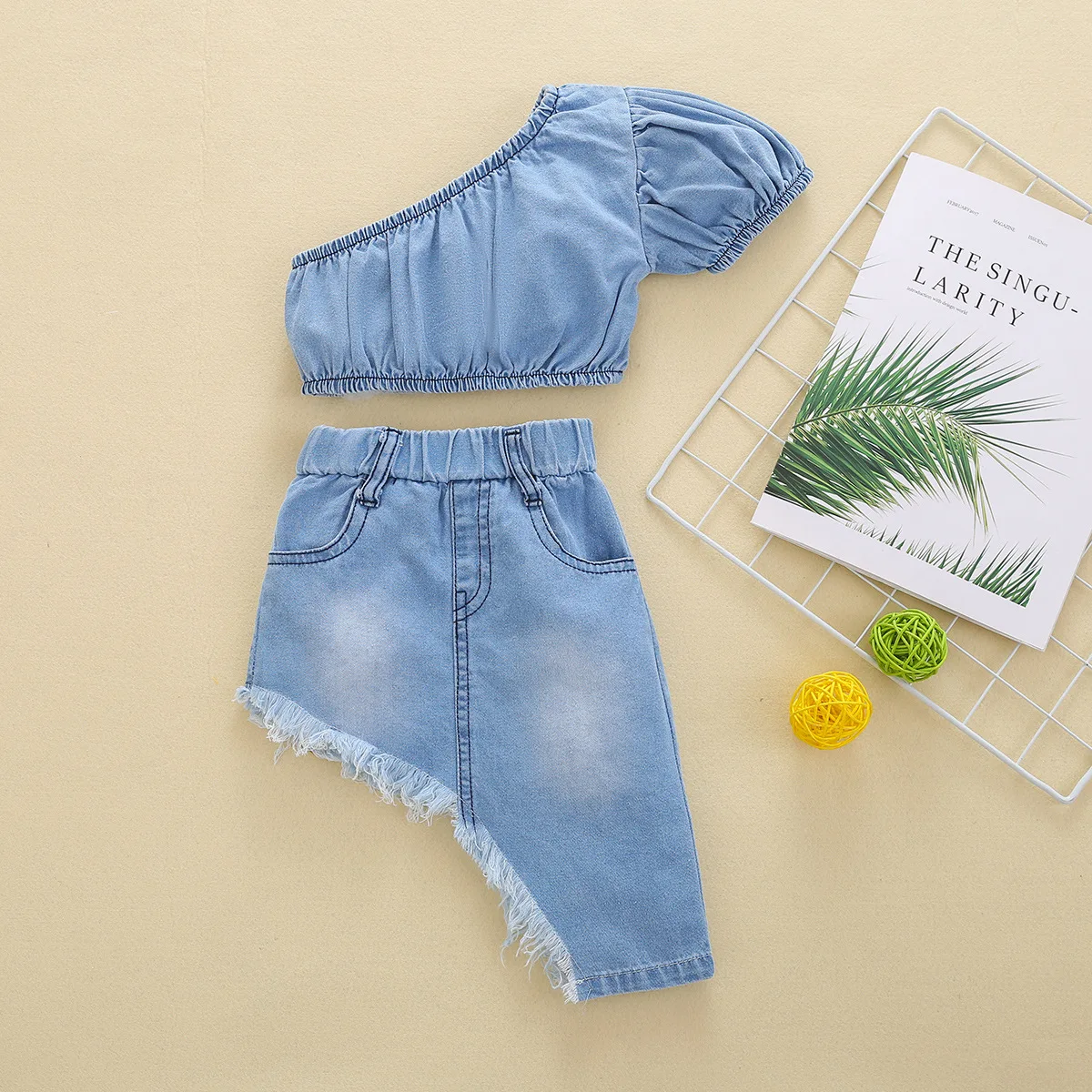 

2021 Fashion 1-5Y Summer Kids Clothes Sets Blue Denim One Shoulder Tops Irregular Hem Skirt 2pcs Children Outfits Girls Clothing