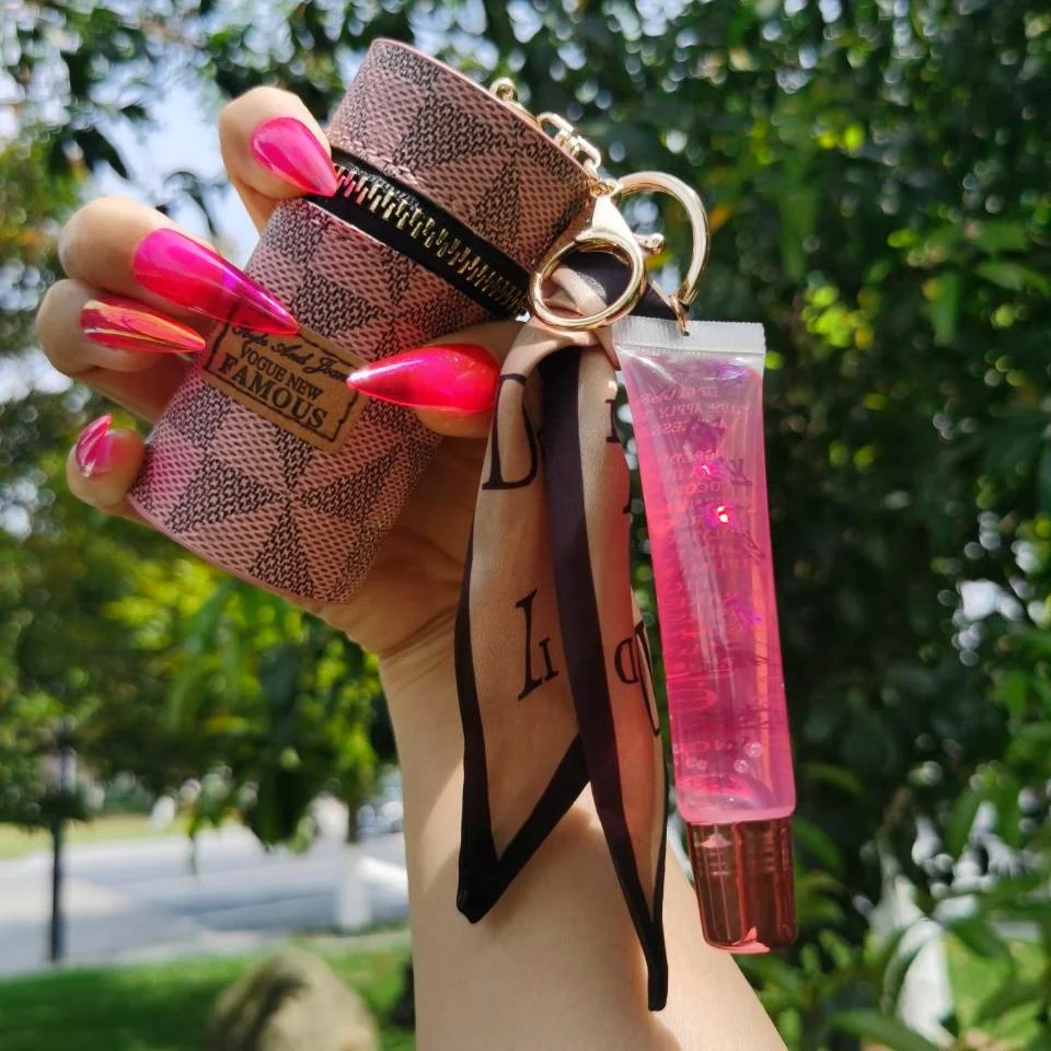 

2022 Brand New Fashion Genuine Neo Pu Bag Lip Gloss Base Customized Tubes Set Broadway Keychain Lipgloss