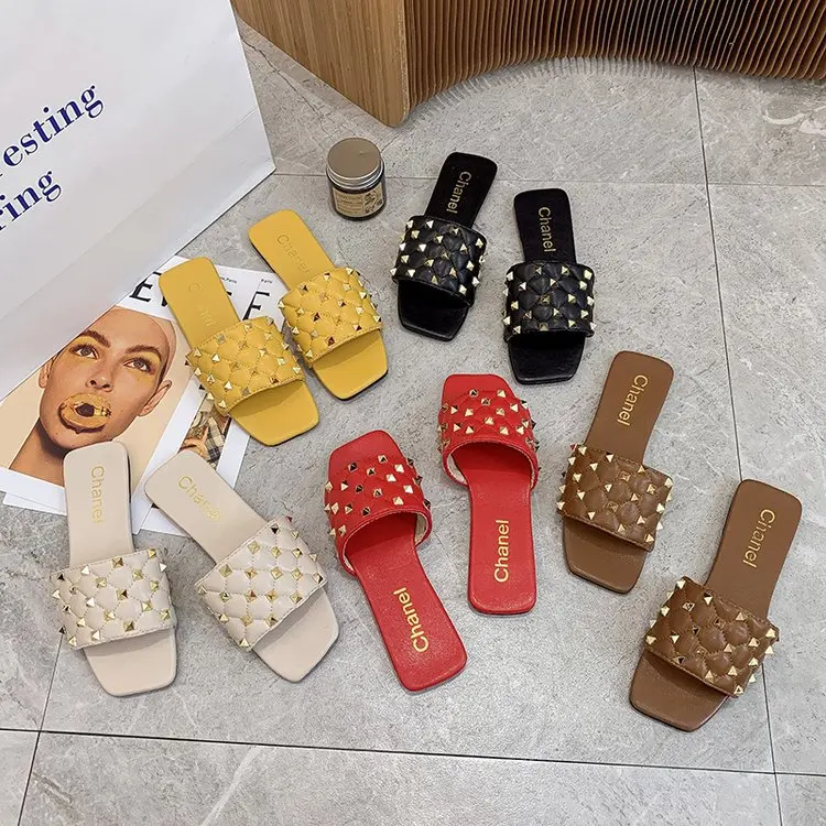 

Large Size Sandals And Slippers Women 2021 New One-word Sandals And Slippers Ladies Square Head Rivets Sandals, Customized color