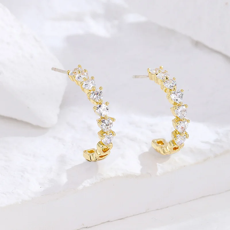 

INS Hot 18K Gold Plated Micro Pave CZ Heart Stud Earrings Cubic Zircon Heart C Shaped Earrings For Women Girl