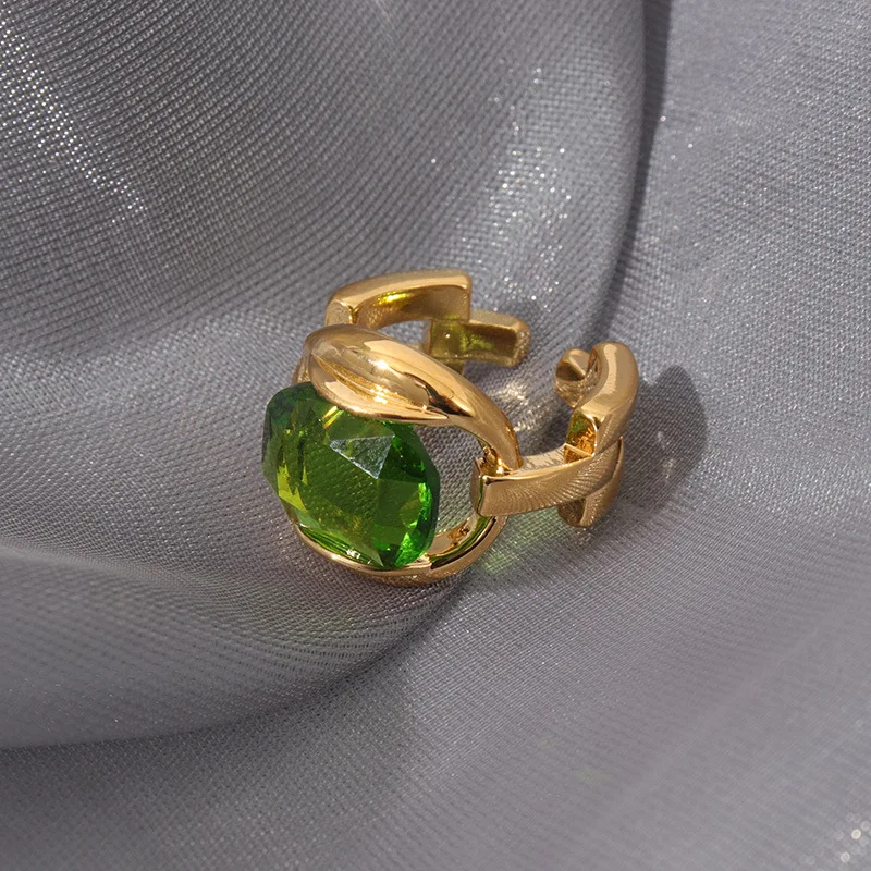 

2021 New Women Jewelry Ring Vintage Green Gemstone Plated 18k Gold Open Ring, Like picture
