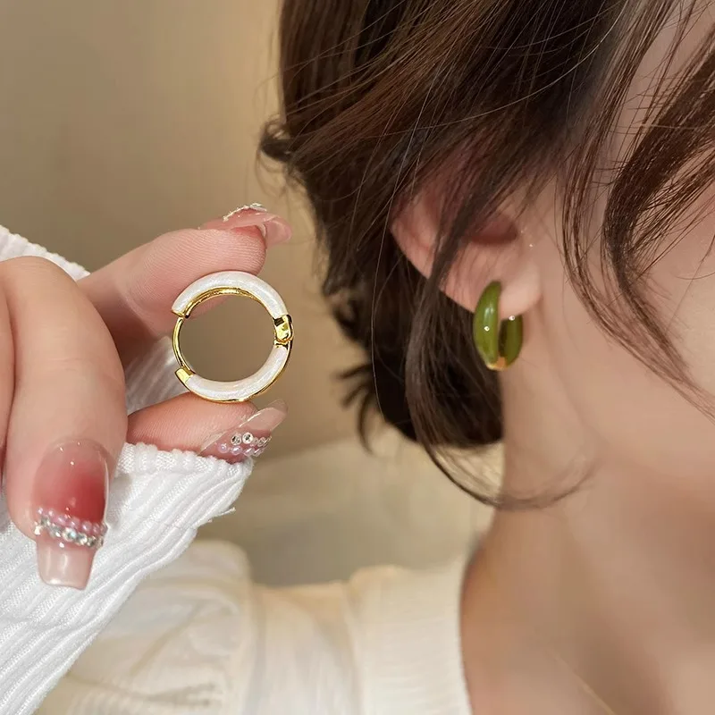 

Trendy Gold Plated Oil Dripping Huggie Earrings Green Enamel Minimalist Hoop Earrings Women Jewelry