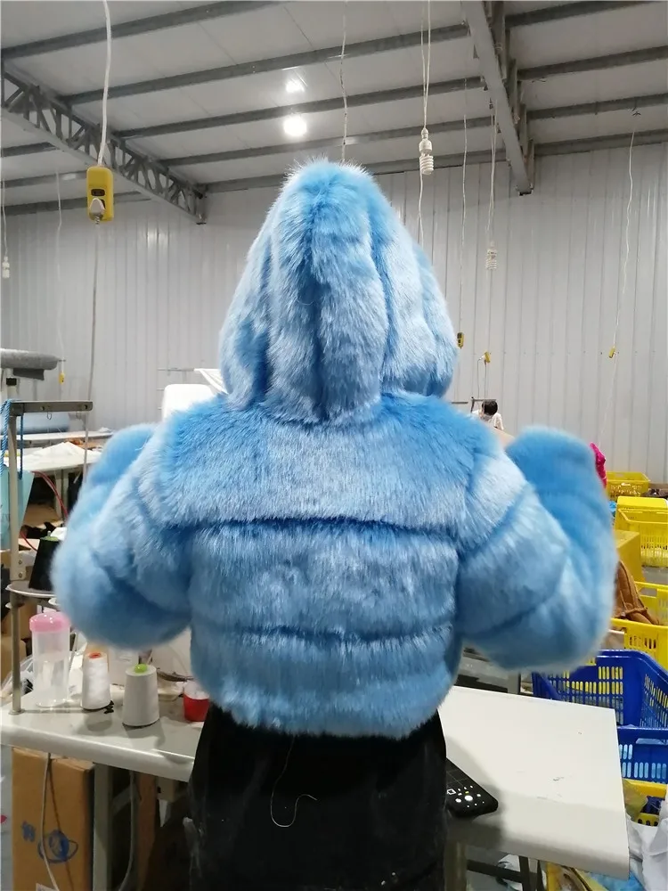 Women's Fur coat (1).jpg