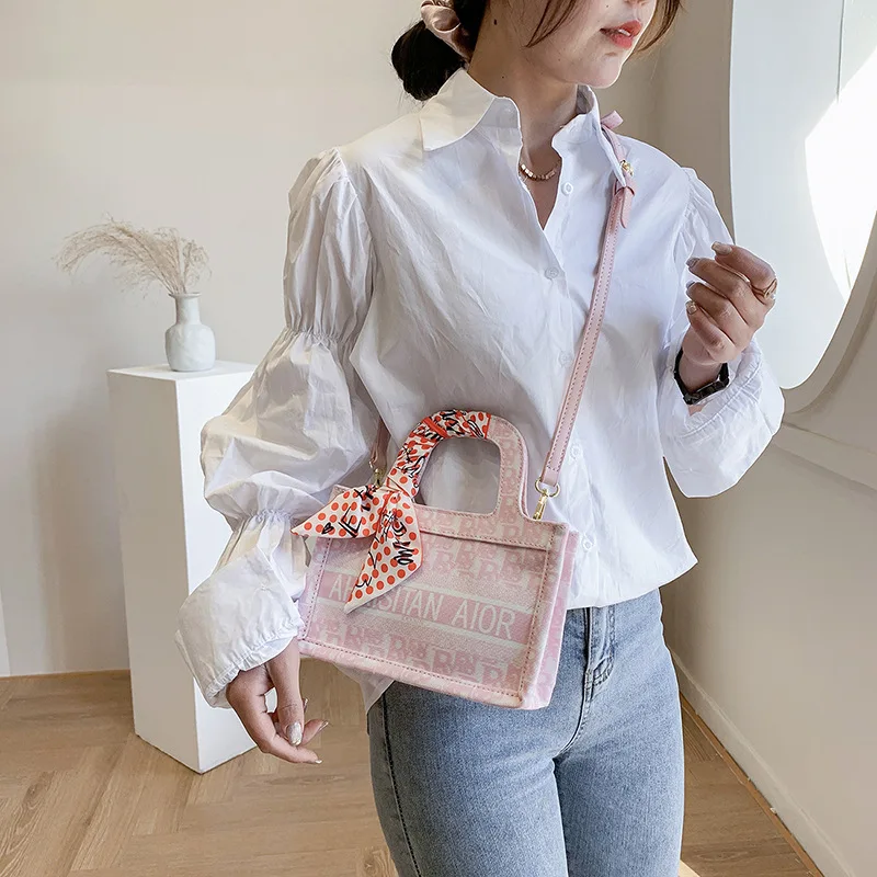 

2021 Designer Famous Brand Tote Embroidery Bags Evenning Hanbags Bolsa Dama Women Luxury Handbags, Picture color